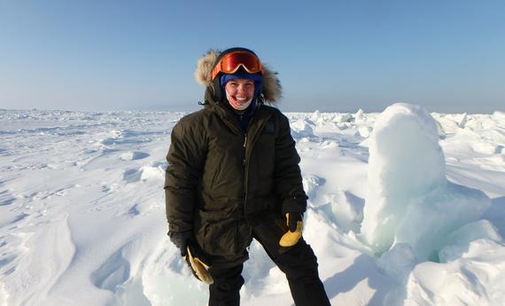 Sarah Johnson 뿪¼ Student is in the artic, smiling 